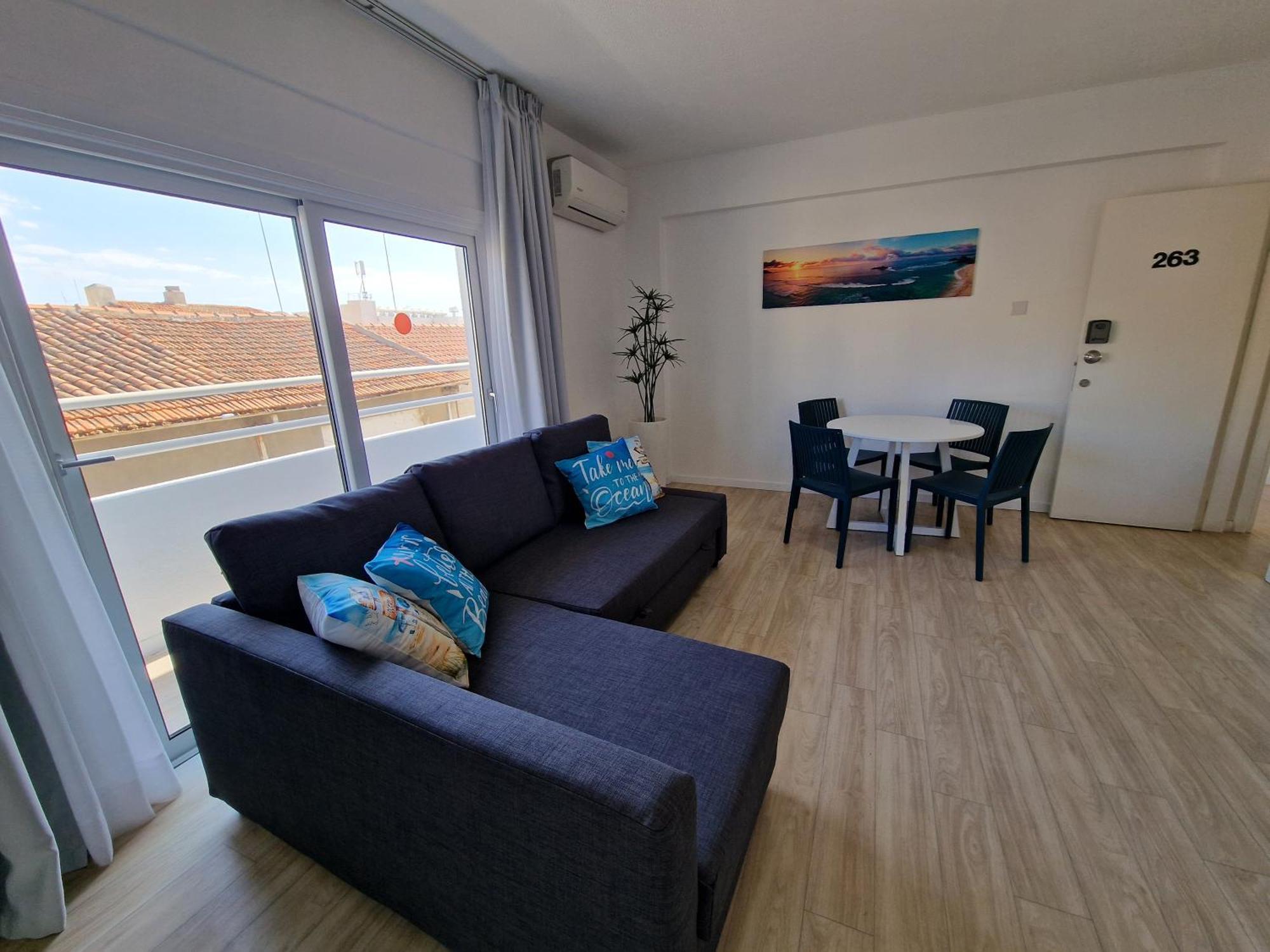 Kitieos Central Apts 100M From Finikoudes Beach Larnaca Bagian luar foto